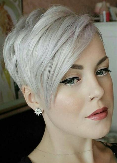 If your strands are on the sparse side, you'll want to avoid haircuts with tons of layers. 35 New Short Hairstyles for 2019 - Pixie & Bob Haircuts You Will LOVE - Love Casual Style
