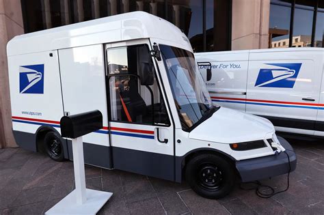 USPS Announces Electrification of Mail Truck Fleet - EcoWatch