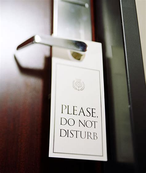 This Is Why You Should Never Put Your Do Not Disturb On Your Hotel Room Door Travel News