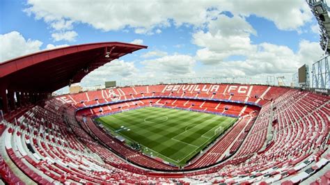 O modo é então o mesmo que em todos os outros torneios onde as seleções nacionais participam: Sevilha recebe final da Europa League em 2021 | UEFA Europa League | UEFA.com