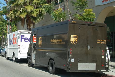 Fedex Express And United Parcel Service Ups Delivery Truck Flickr