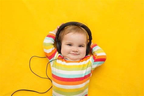 Mendengar Musik Ternyata Membantu Kemampuan Bicara Anak Kanyaid