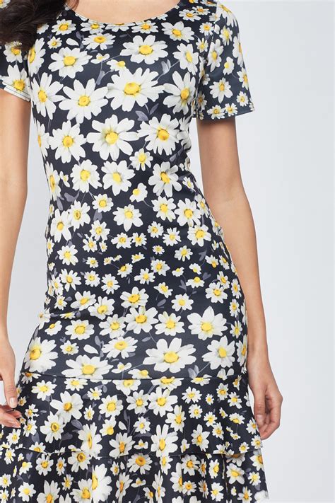 Daisy Flower Print Tiered Dress Just 3