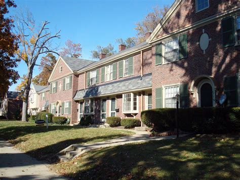 Mariemont Townhomes - CMC Properties