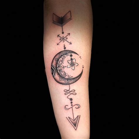 45 Moon Tattoos That Will Illuminate Your Imagination Realistic Moon