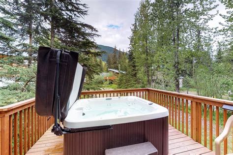 Cozy And Modern Chalet With Private Hot Tub Near Year Round Outdoor Adventure Updated 2019