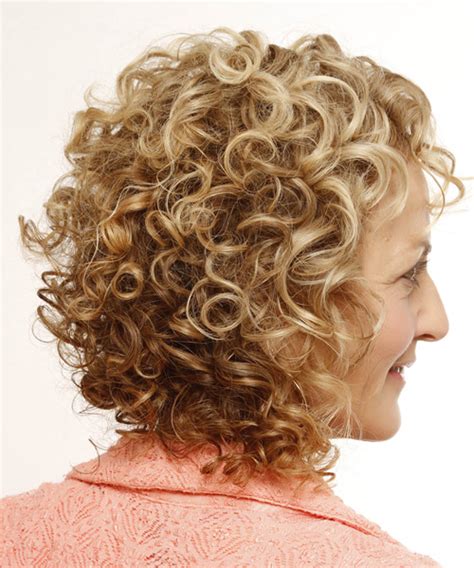Medium Curly Golden Blonde Hairstyle With Light Blonde Highlights