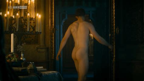 Omg He S Naked German Actor Jannis Niew Hner Goes Frontal In