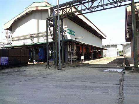 Our pelletizer mills are particularly designed for products which are difficult to be pelletized , such as the wood waste, efb palm fiber, straw and other biomass materials. Senari Synergy Sdn Bhd