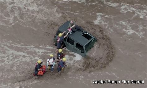 Flash Flooding Sweeps Arizona 1 Rafter Dead In Grand Canyon Ap News