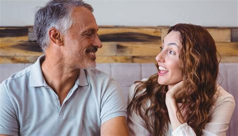 8 Benefits Of Dating An Older Man Lifeberrys Com