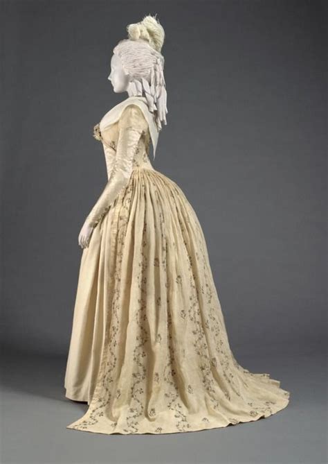 Robe A Langlaise Ca 1785 93 From The Philadelphia Museum Fashion