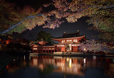 Phoenix Hall Of Byodoin Temple At Night Japan Temple Kyoto Cool