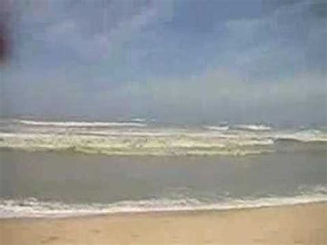The huge waves that hit miami beach in batu ferringhi, on boxing day in 2004 also smashed into suppiah's. Raw Tsunami Video Penang Beach Malaysia 2004 - YouTube