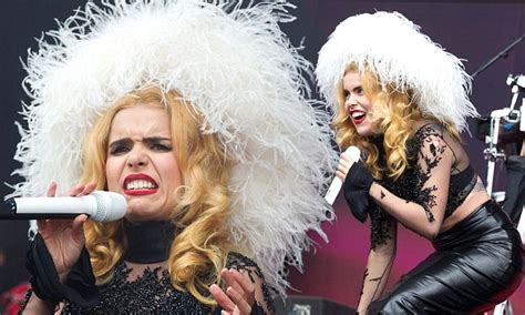 Paloma Faith Wears Birds Nest Style Hat At Calling Festival Daily Mail Online