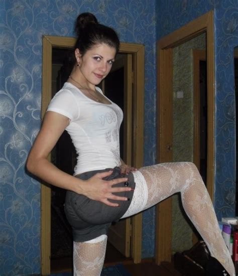Русские девушки в чулках домашнее фото