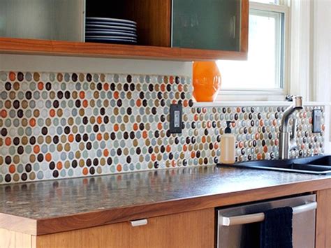 Ia boleh menjadi matte, berlapis atau dengan kesan khas, iaitu. Contoh Mozek Dapur | Desainrumahid.com
