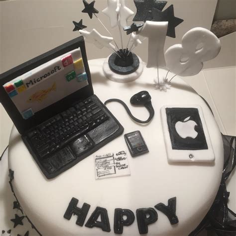 Today we decorate a cake in the form of pc. Luke's 18th birthday cake who is a computer buff (With images) | 18th birthday cake, Boys 18th ...