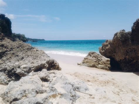 Maybe you would like to learn more about one of these? Pantai tersembunyi di Bali Selatan