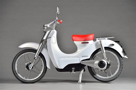 4.8 out of 5 stars 643. Planet Japan Blog: Honda Super Cub Concept & EV-Cub ...