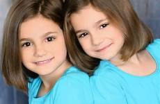 twins zwillinge josie gallina zwilling zwillingsschwester schöne siblings boy quadruplets triplets samen geschwister jugendliche