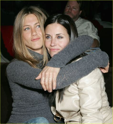 Jennfier Aniston: The Lady and the Tripper: Photo 101231 ...
