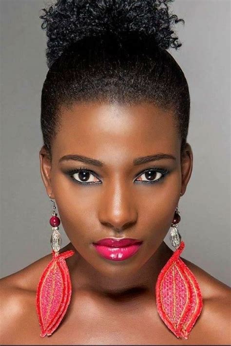 Épinglé Par Assistante Pulse Sur Beautiful Black Women Femmes Africaines Beauté Des Femmes