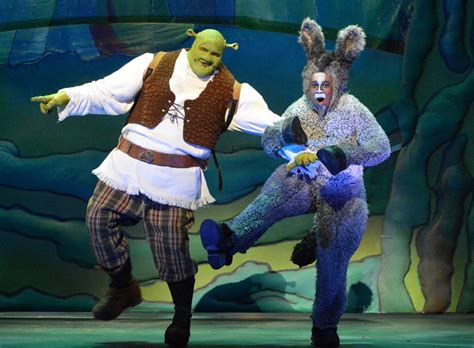 Los Angeles Theater Review Shrek 5 Star Theatricals In Thousand Oaks