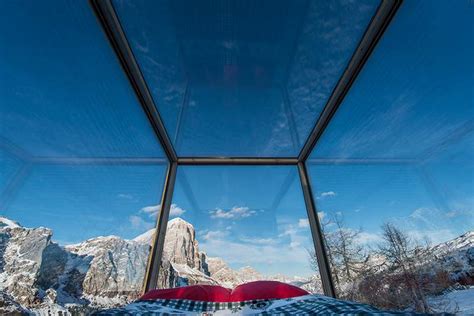 The starlight room that turns 360° with a simple click. Tiny Starlight Room in the Dolomites | WordlessTech