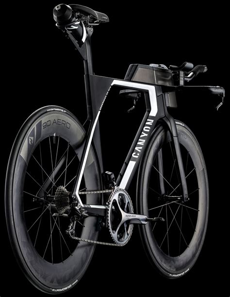 Canyons Aero Speedmax Cf Slx Comes To Life To Race Against The Clock