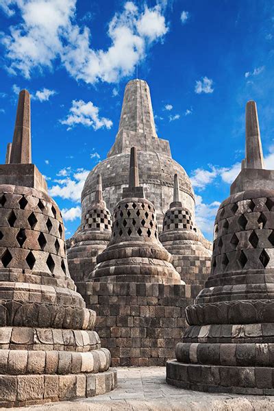 Candi Borobudur Salah Satu Candi Terbesar Di Dunia Java Tour Asian
