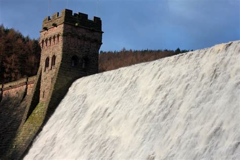 Derbyshire is the england of jane austin. Derwent Dam (Peak District National Park) - 2020 All You ...