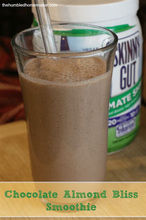 Did i neglect to mention that you can have bread? Chocolate Almond Bliss Smoothie {Trim Healthy Mama Compliant & Dairy-Free!} | The Humbled Homemaker