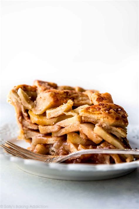 Apple Quince Pie Recipe Deep Dish Apple Pie Pie Delivery Deep Dish Rezfoods Resep Masakan