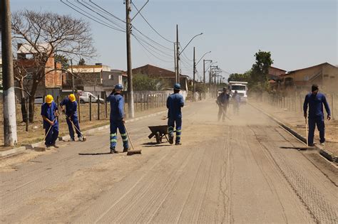 Obras Do Pacote De Novo Asfalto Em Mais Ruas Avan Am No J Quei E