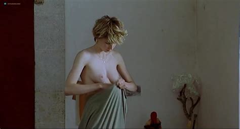 Nude Video Celebs Alexia Stresi Nude Lou Doillon Nude Elise Perrier