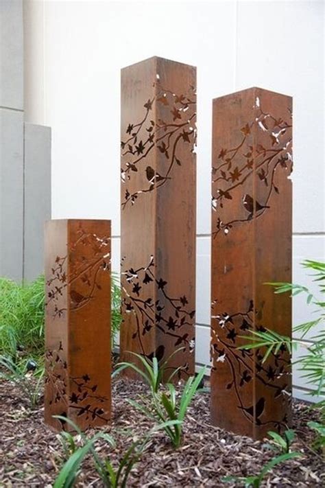 42 Great Outdoor Metal Decor Ideas To Improve Your Garden Metal