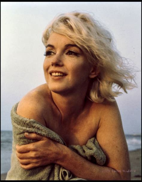 Beautiful Photos Of Marilyn Monroe S Last Photoshoot Go On Sale Metro News