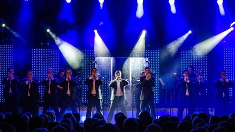 12 tenors live on tour youtube