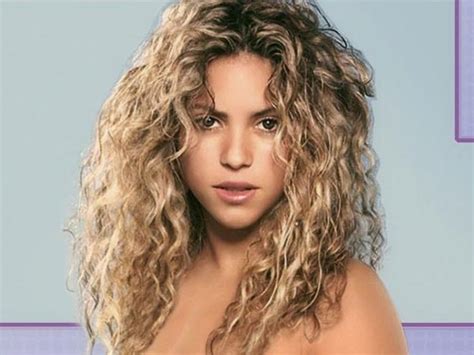 Shakira Sexy Shakira Wallpaper 16359980 Fanpop