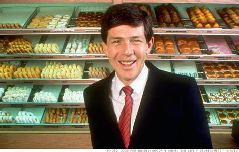 En 1963, el hijo de robert rosenberg se convirtió en ceo de la compañía a la edad de 25. The Dunkin' Donuts diaries - (3) - CNNMoney