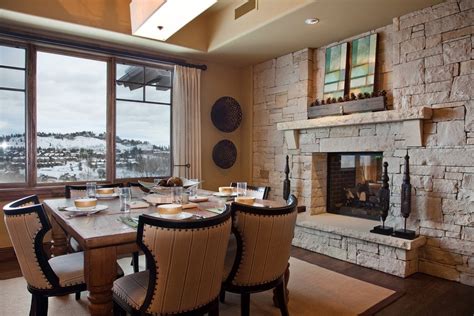 20 Beautiful Dining Room Ideas With Fireplaces