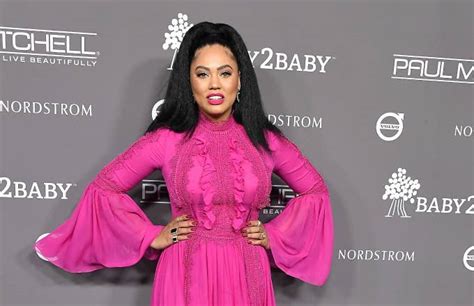 Ayesha Curry Shoots Back At Sexist Troll Telling Her To Stay In The Kitchen Complex