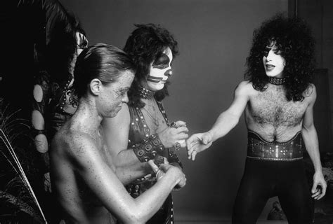 Kiss Hotter Than Hell Photo Session And Outtakes August The Stage Kiss Photo