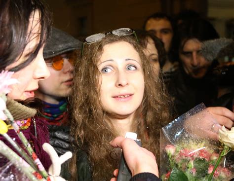 Members Of Russian Pussy Riot Freed In Amnesty Chinadaily Cn