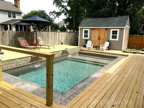 One of the easiest way to improve your backyard is with some landscaping. You Still Have Time to Get the Backyard Oasis of Your Dreams | Hometalk