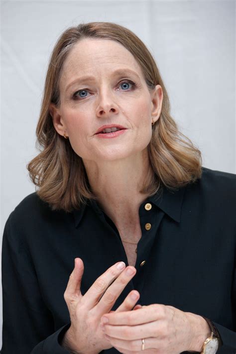 Алисия кристиан «джоди» фостер (alicia christian «jodie» foster). Jodie Foster - Press Conference Portraits at Four Seasons ...