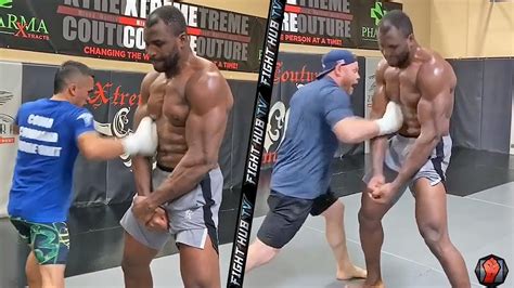 FRANCIS NGANNOU TAKES BRUTAL RIB BREAKING BODY SHOTS LIKE A CHAMP IN BODY SHOT CHALLENGE VIDEO