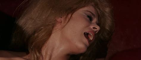 Jane Fonda Nuda ~30 Anni In Barbarella