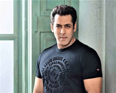 Salman Khan Sets Kisi Ka Bhai Kisi Ki Jaan For Eid Tiger Postponed To Next Diwali